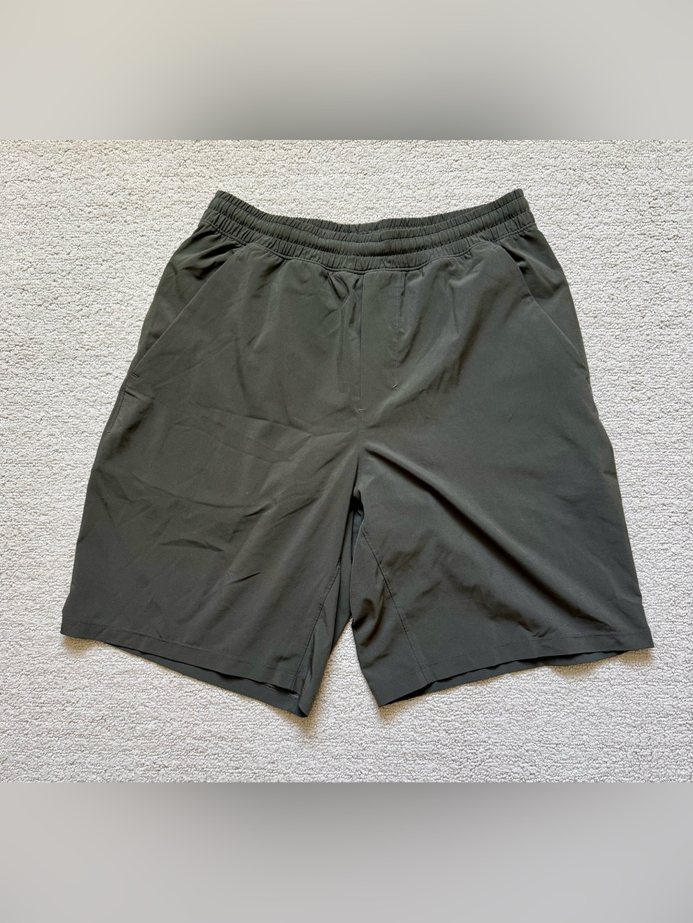 Lululemon Men's Pace Breaker Lined Athletic Shorts - Olive - Medium - M - 9 in